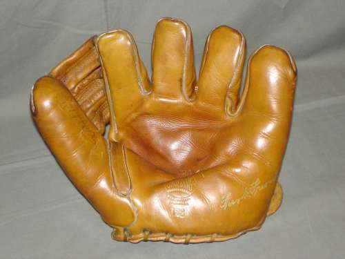 Frank Frisch Spalding Marvel 128 Front